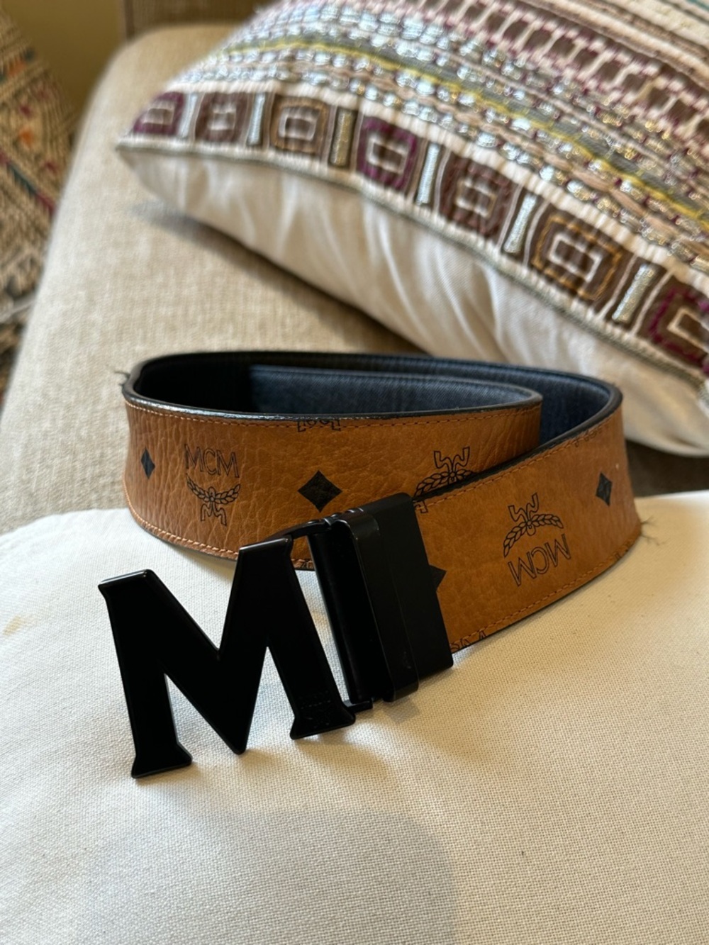 MCM Claus M Reversible Belt Visetos